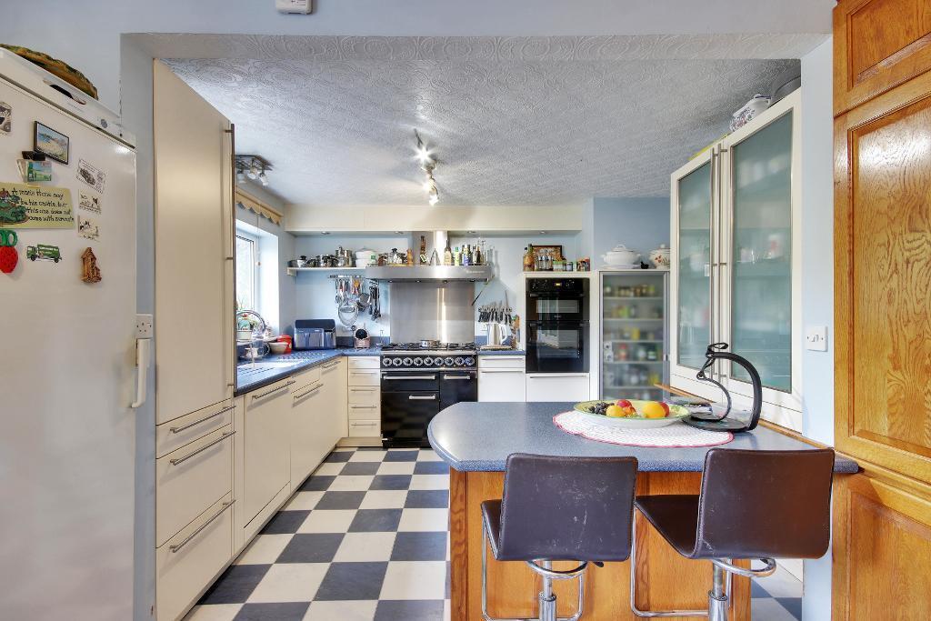 House in Tonbridge - View 4