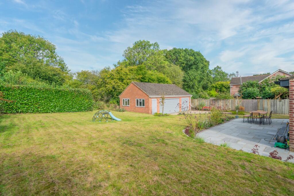 House in New Forest, Sandleheath - View 4