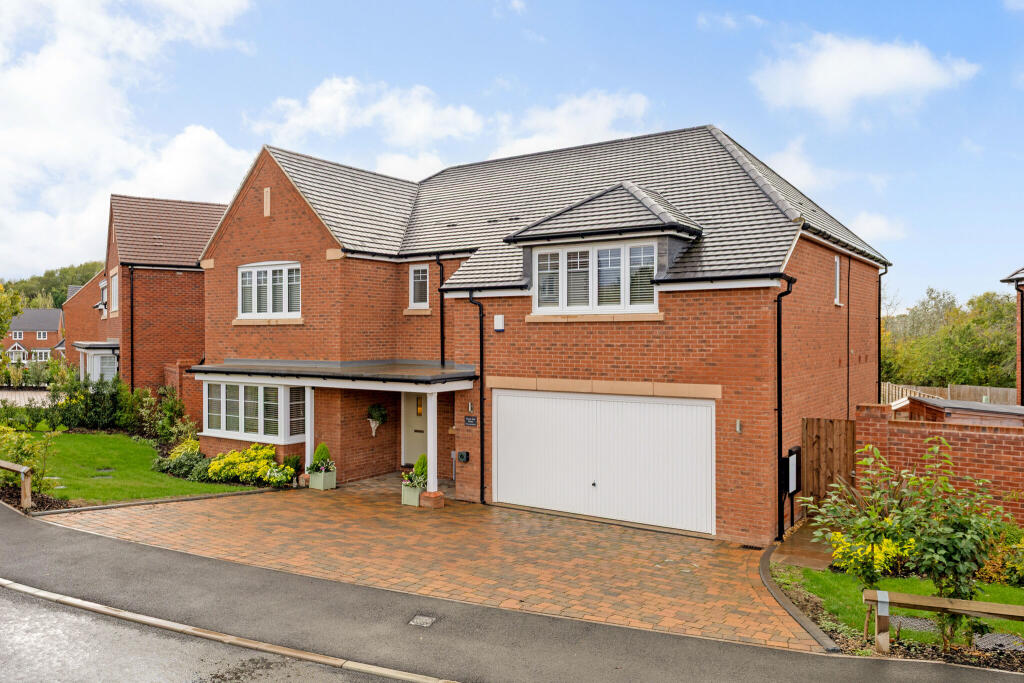 Main image of property: Deerhurst Gardens, Welford On Avon, CV37