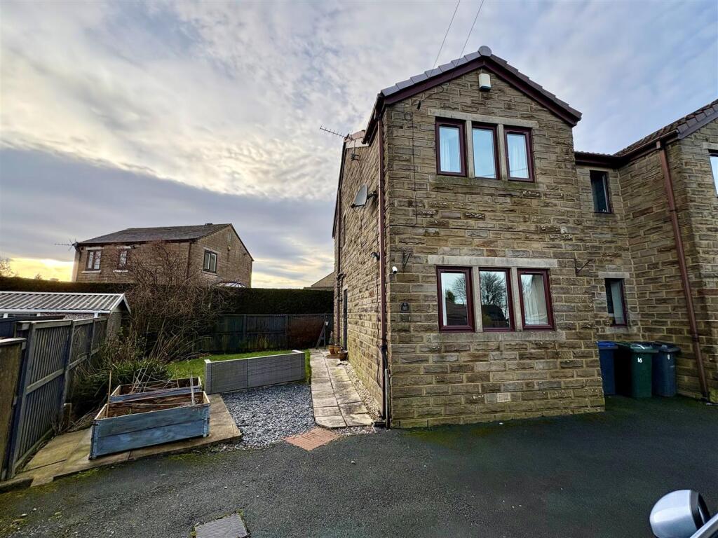 Main image of property: Bush Hill Fold, Queensbury, Bradford