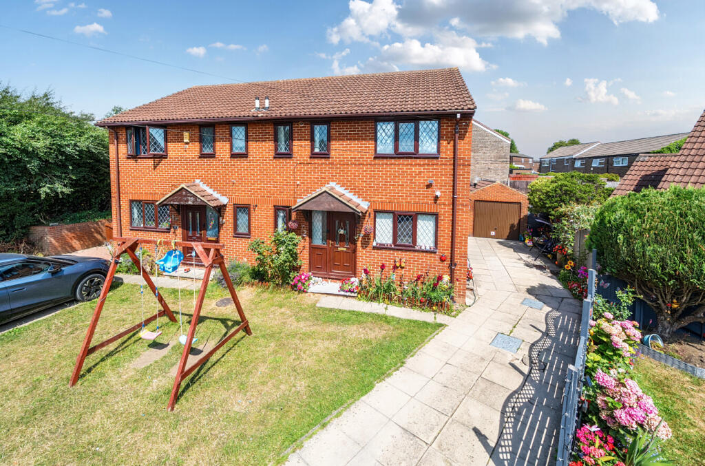 Main image of property: Railsfield Rise, Leeds, West Yorkshire, LS13