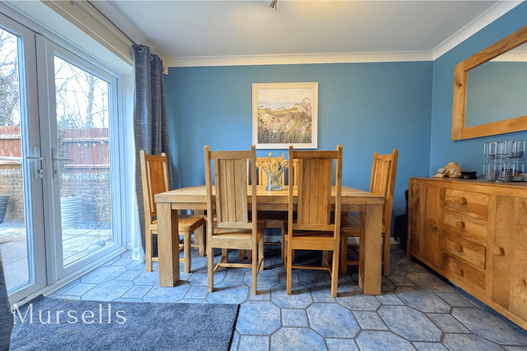 Lulworth Close, Poole, BH15 - View 5