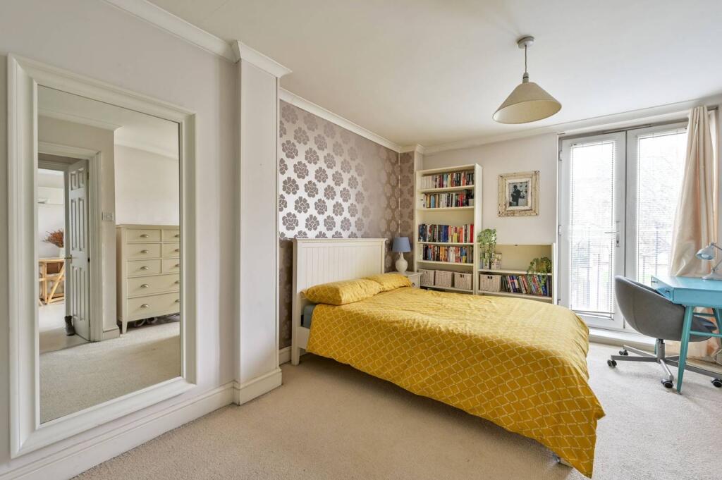 Main image of property: Clapham Road, Clapham, London, SW9