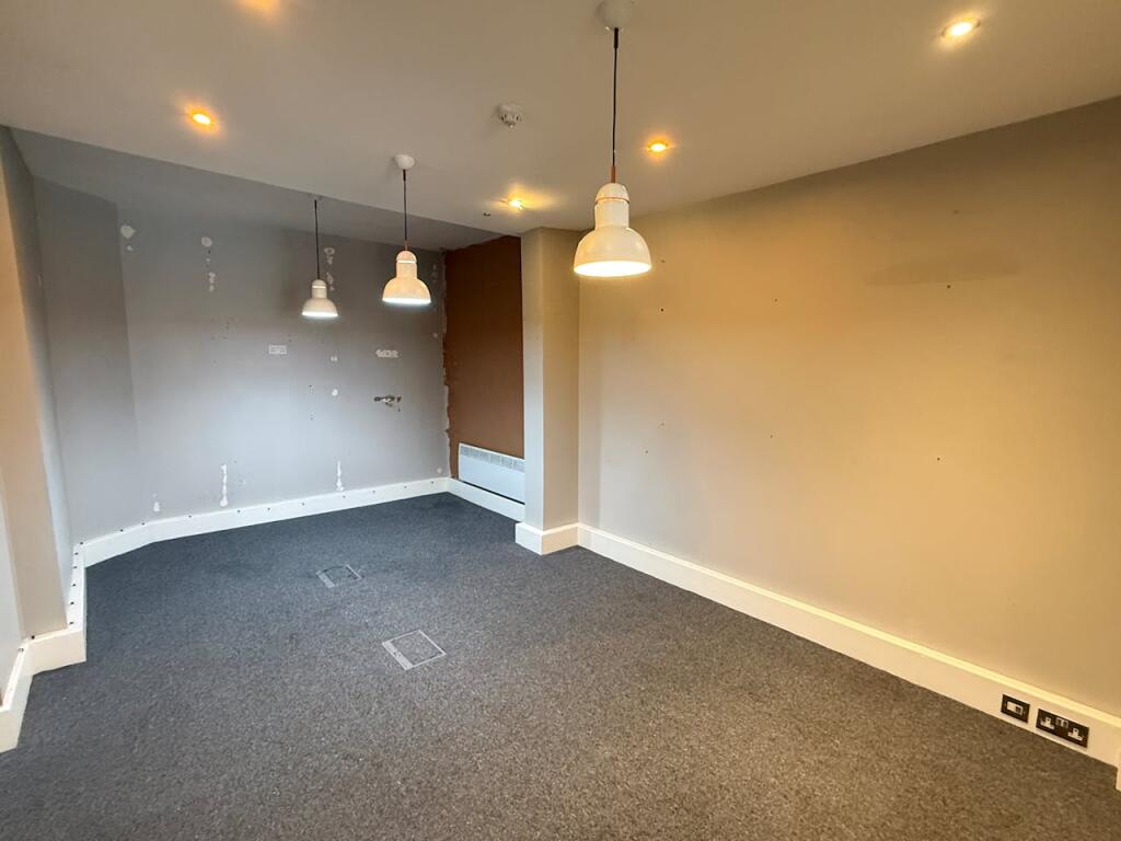 Additional image 8 of 44 High Street, Bromsgrove, B61 8HQ