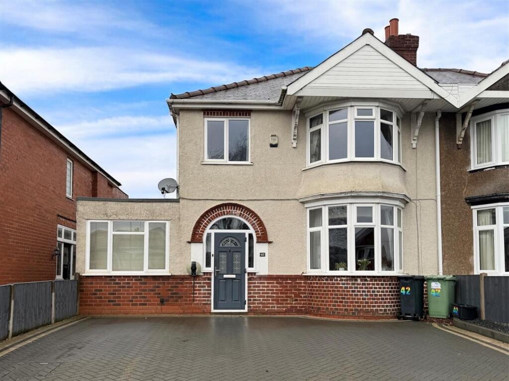 Manor Lane, Halesowen