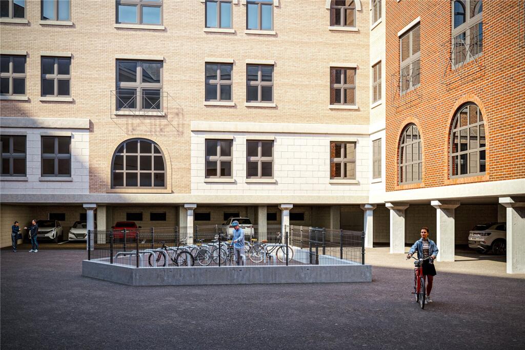 Main image of property: Sovereign Quay, Hull, HU1