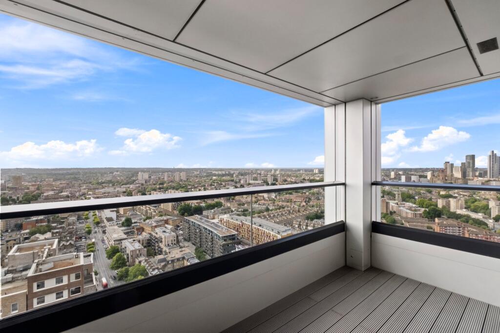 Apartment in London - View 5