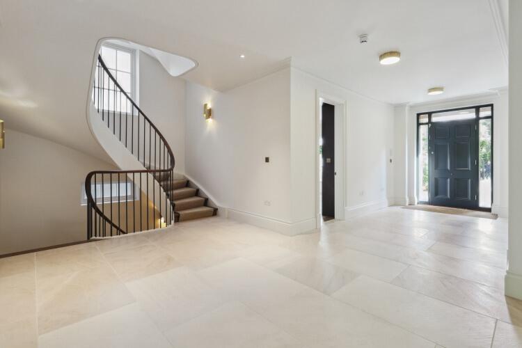 Eaton Park Road, Cobham, Surrey, KT11 photo 4