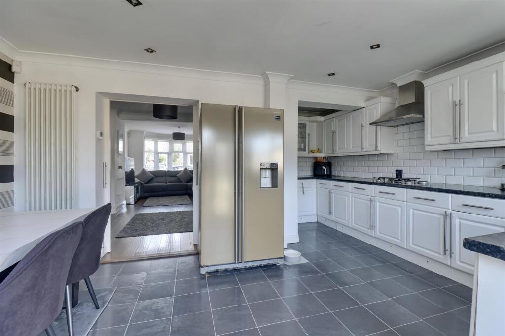 House in Portsmouth - View 4