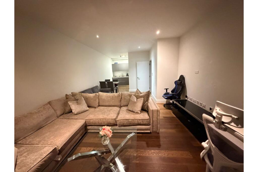Apartment in London - View 4