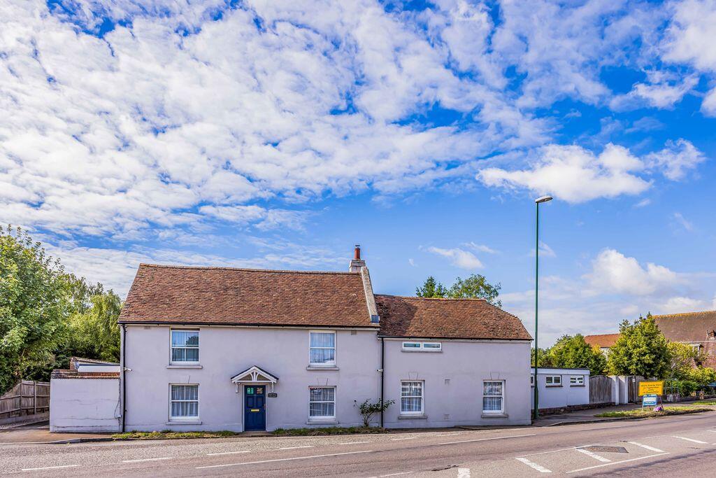 House in Portsmouth - View 4