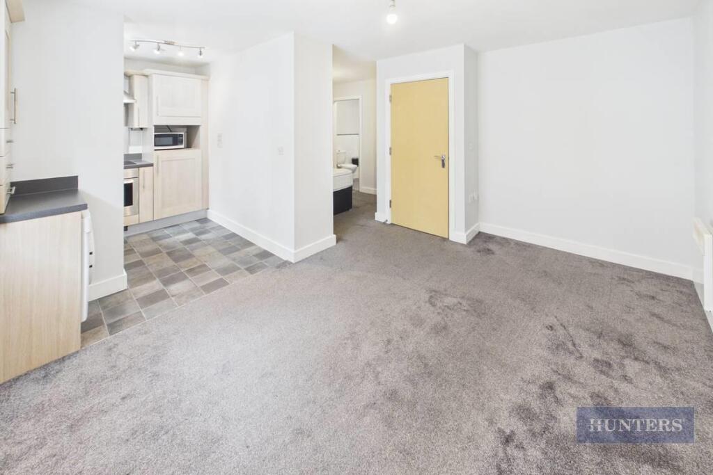 Apartment in Southampton - View 4
