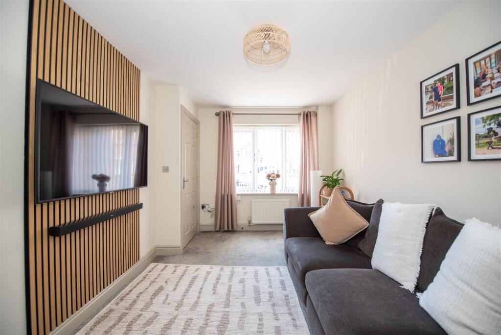 Main image of property: Shaw Gardens, Gedling, Nottingham
