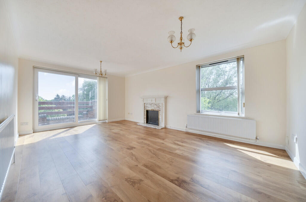 Apartment in London - View 2