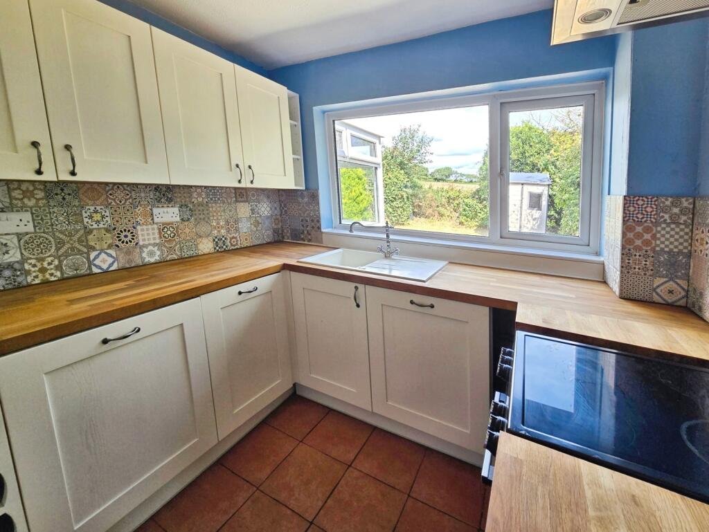 House in Portsmouth - More