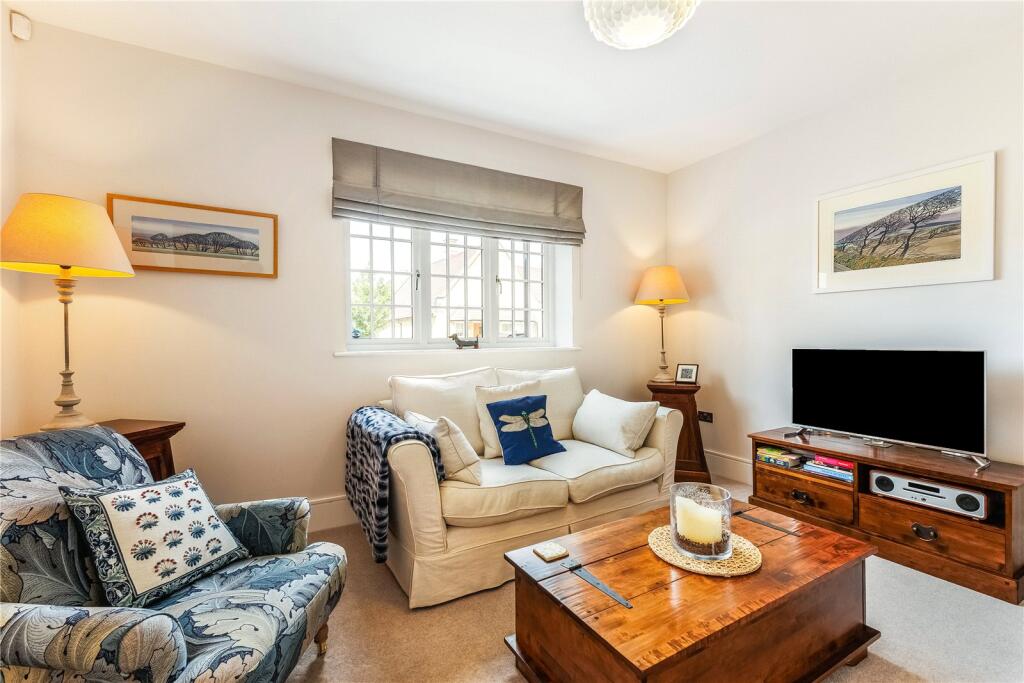 House in Worcester - View 3