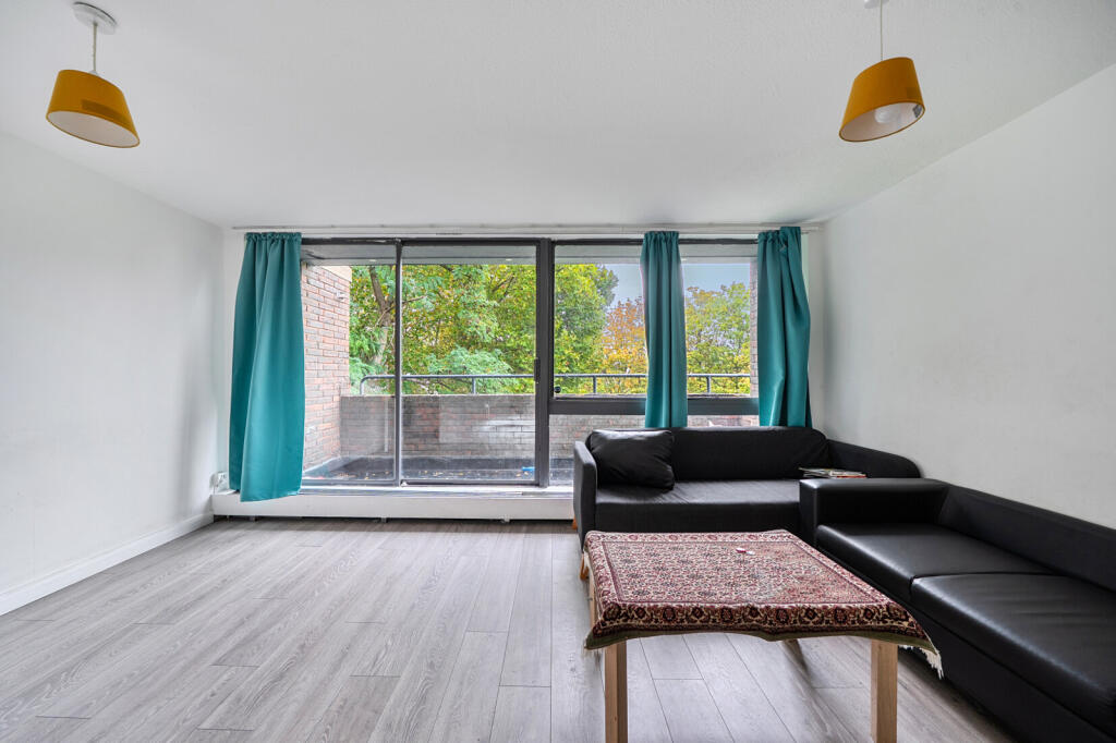 Main image of property: Hurstway Walk, London