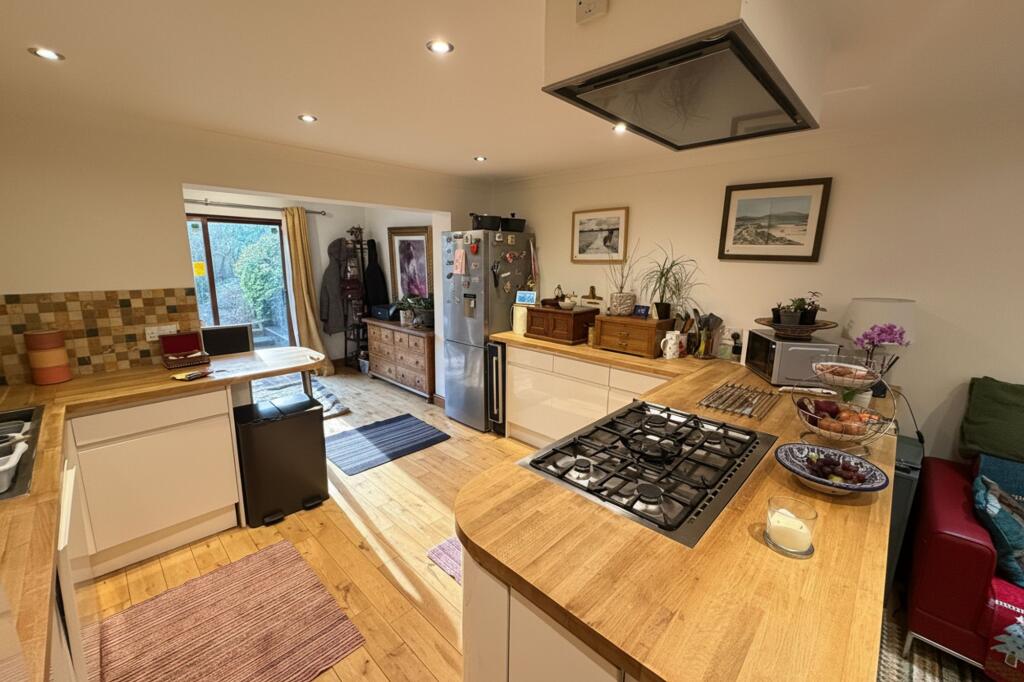 2-bed terraced on Denton Close, Oxford, OX2, £425,000