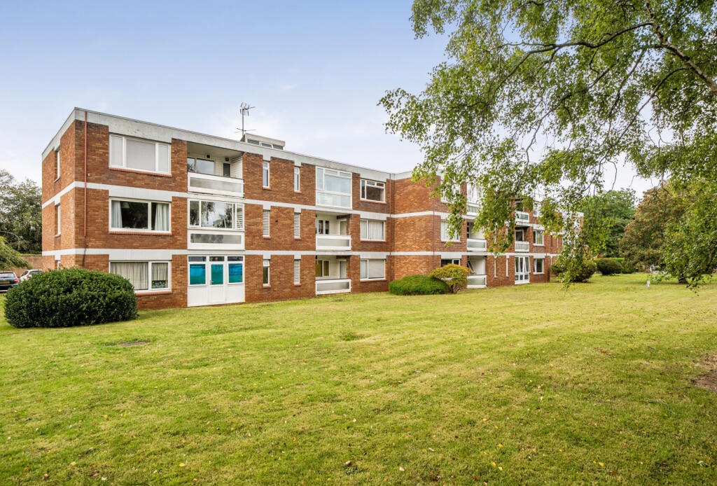 Apartment in Hambrook, Winterbourne