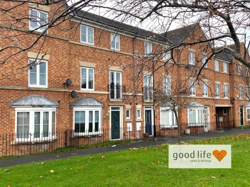 4-bed terraced on Aylesford Mews, Hillview, Sunderland, £225,000