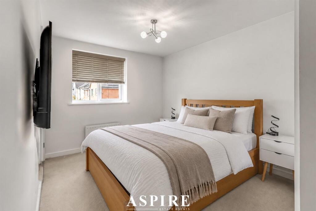 Apartment in Basildon, Essex - More