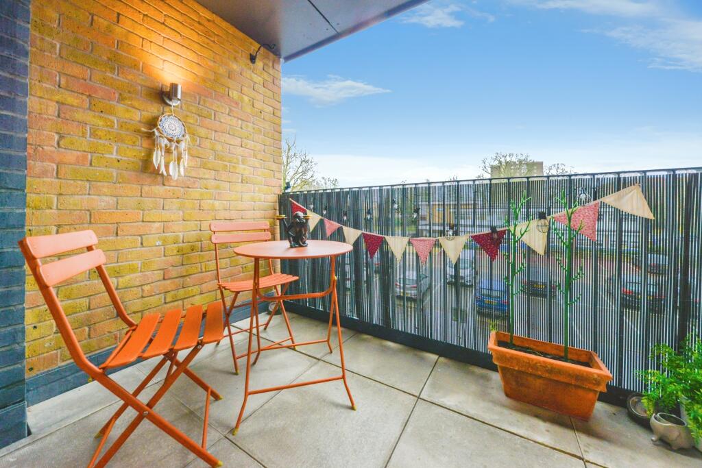 Additional image 4 of Town Centre, Hatfield, AL10