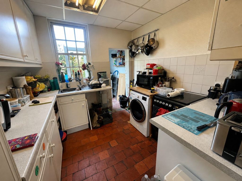 House in London - View 5