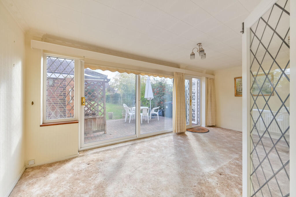 House in Slough - View 5