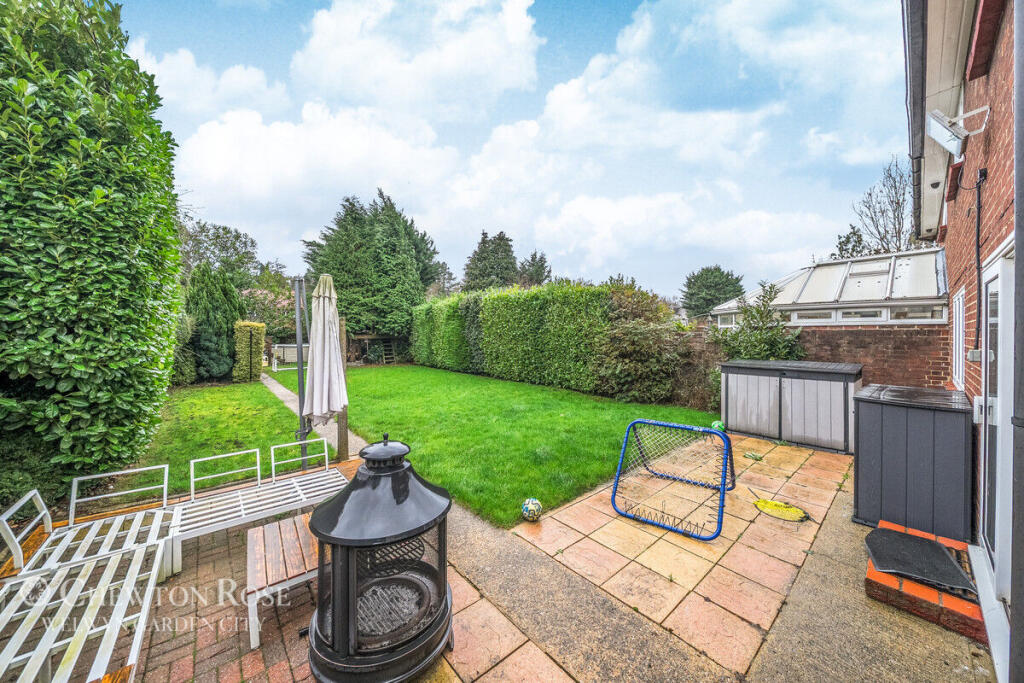 Additional image 39 of Manor Road, ST ALBANS