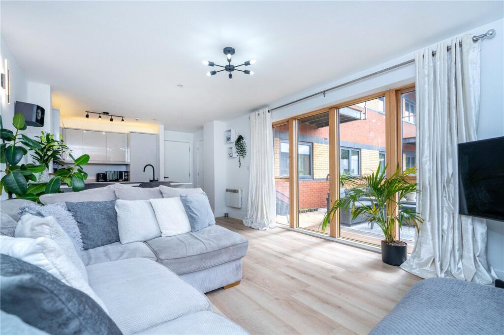 Apartment in Lincoln - View 3