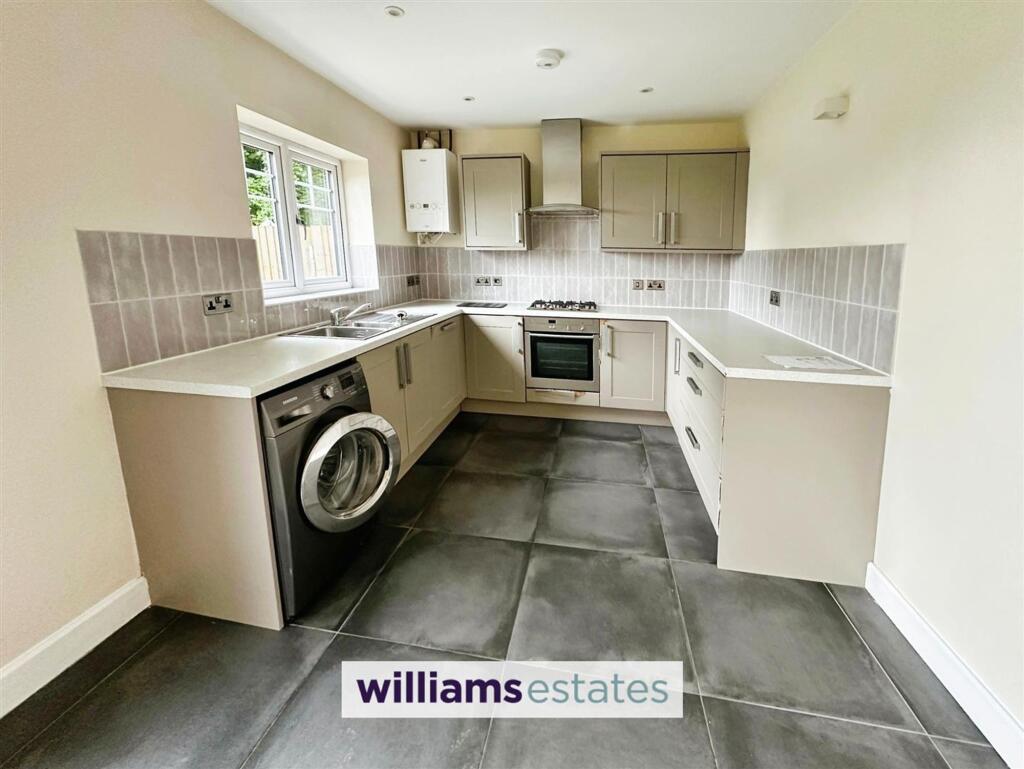 Lime Kiln Court, Gwernymynydd, CH7 photo 5