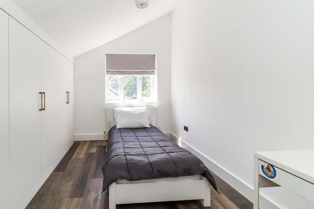 Additional image 20 of Hazel Road, Park Street, St. Albans