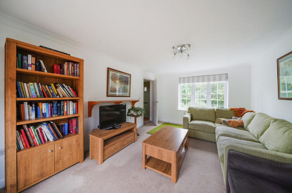 House in Arun, Barnham and Eastergate - More