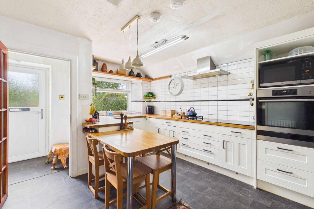 House in Kirkcaldy, Fife - More