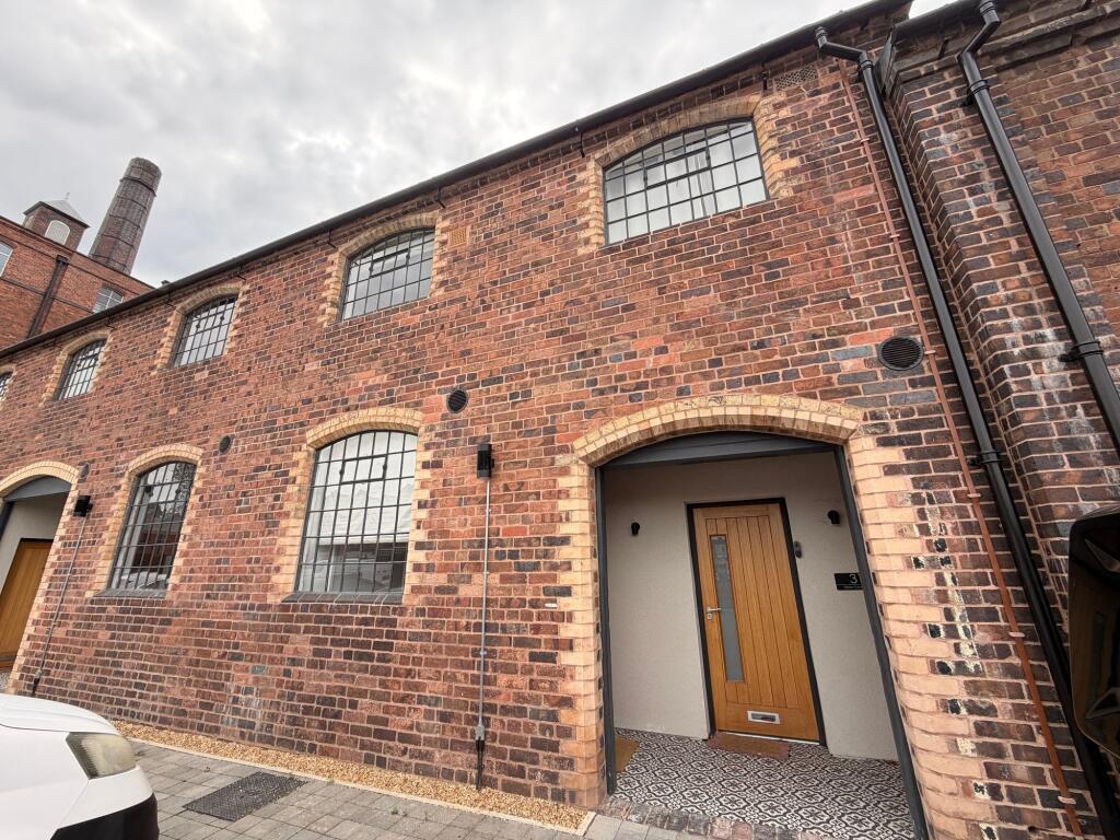 Main image of property: Tolson Court, Fazeley, B78