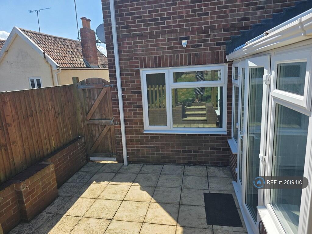 Additional image 9 of Highfield Road, Yeovil, BA21