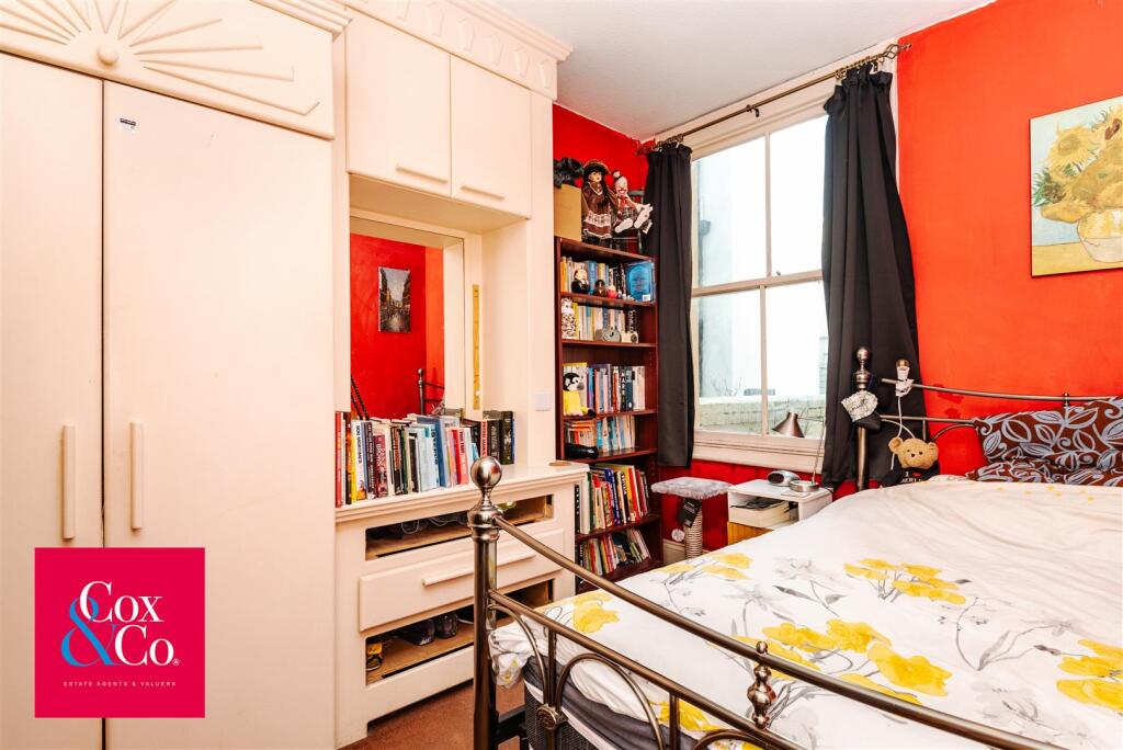 Apartment in Hove, Brighton and Hove - View 5