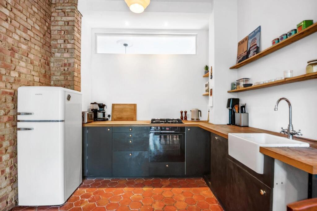 Apartment in London - View 4