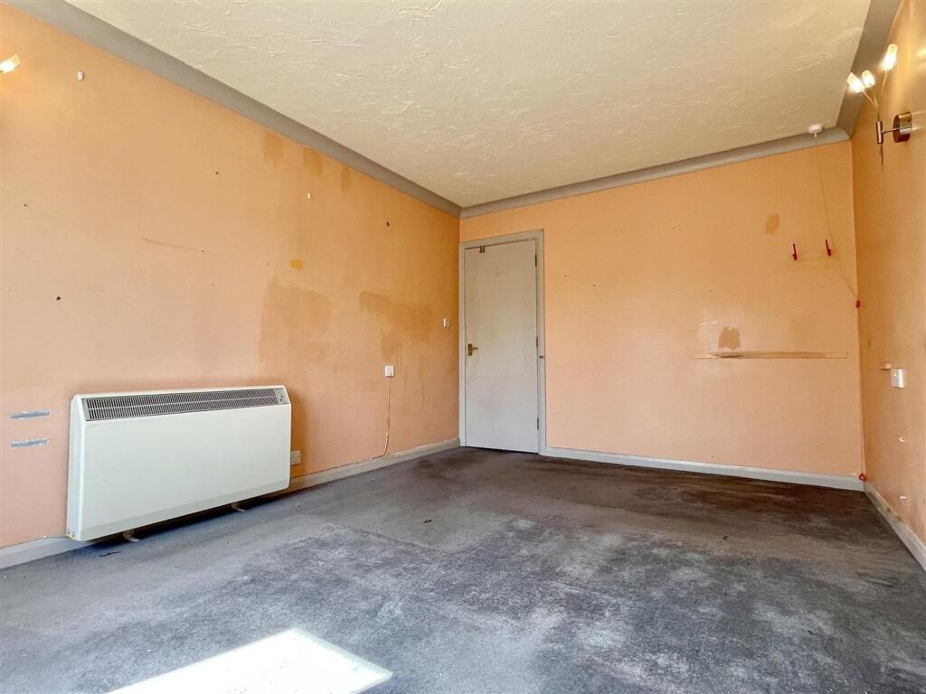 Apartment in Weymouth, Dorset - View 4