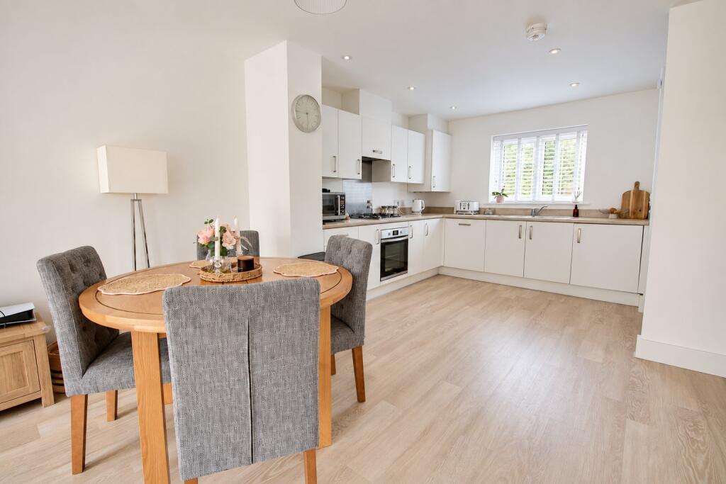 House in Southampton - View 4