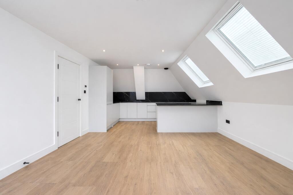Main image of property: Alberon Gardens, London, NW11 0AE