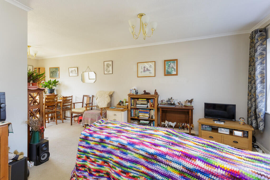 House in East Hampshire, Horndean - More