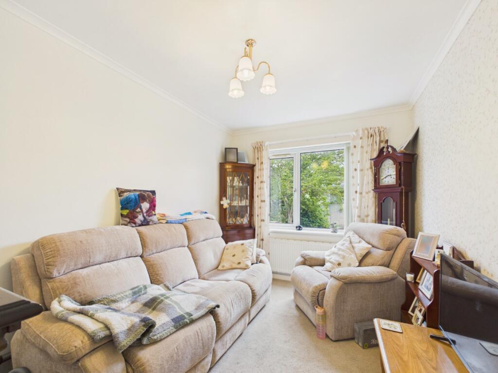House in Hull - More
