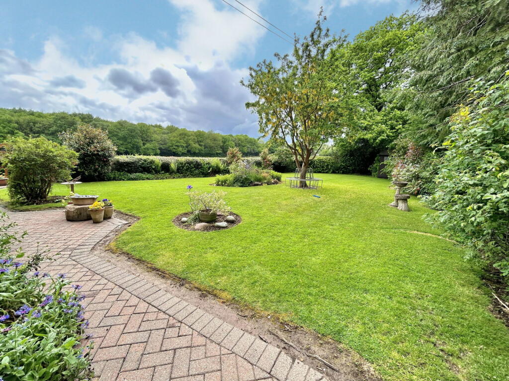 Additional image 4 of Wood Lane, Earlswood