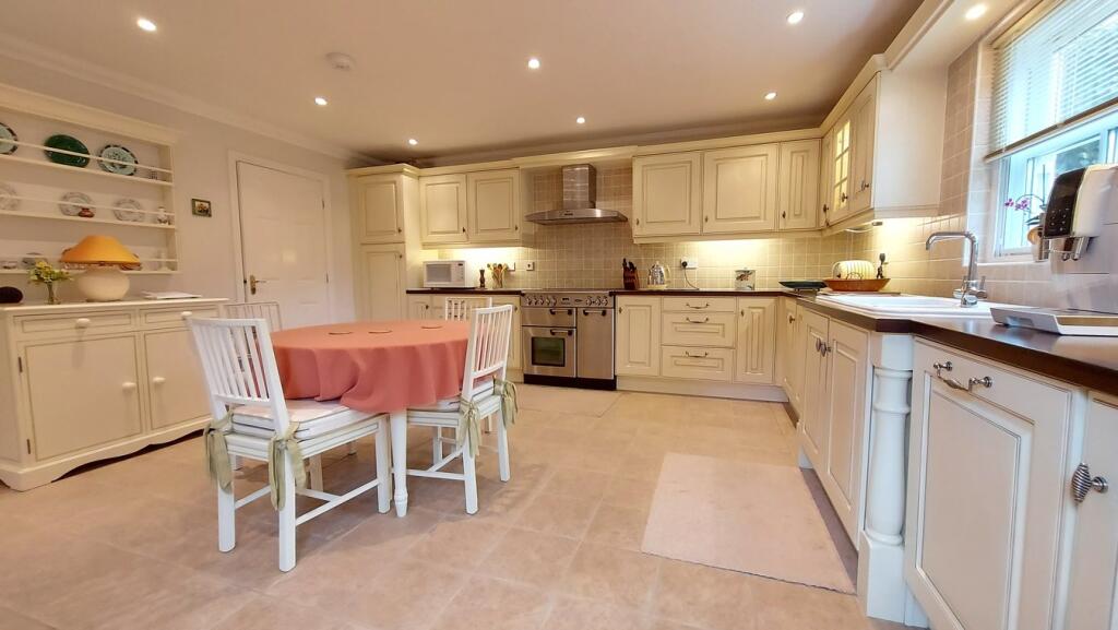 Bourne Road, Folkingham, SLEAFORD, NG34 photo 3