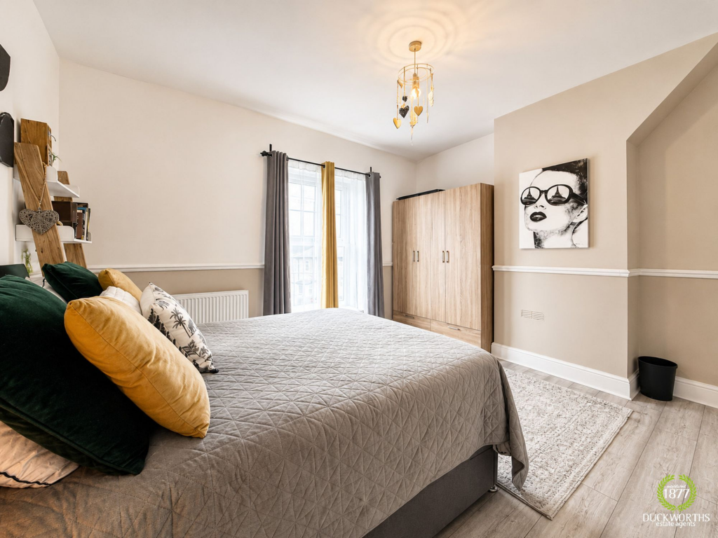 House in Darwen, Sough - More