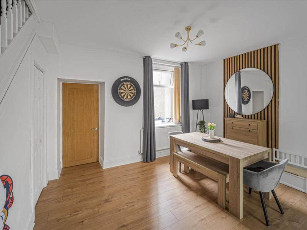 House in Pontypridd, Graigwen - View 2