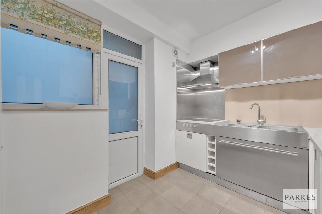 3 bedroom apartment for rent