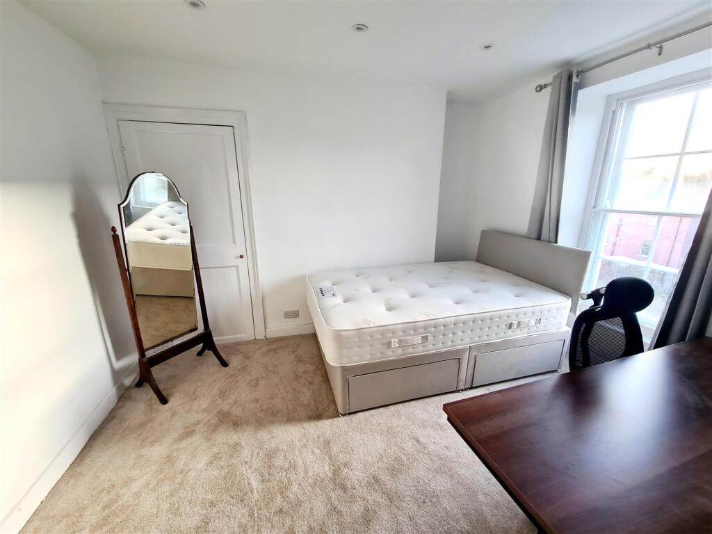 1 bedroom house share for rent