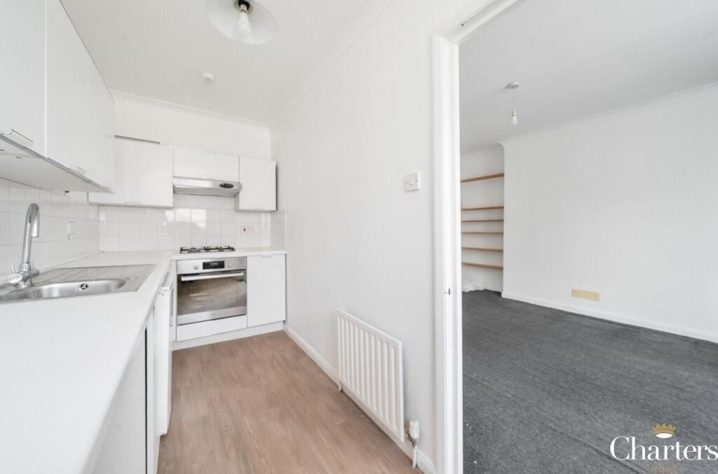 Apartment in Hove, Brunswick - More